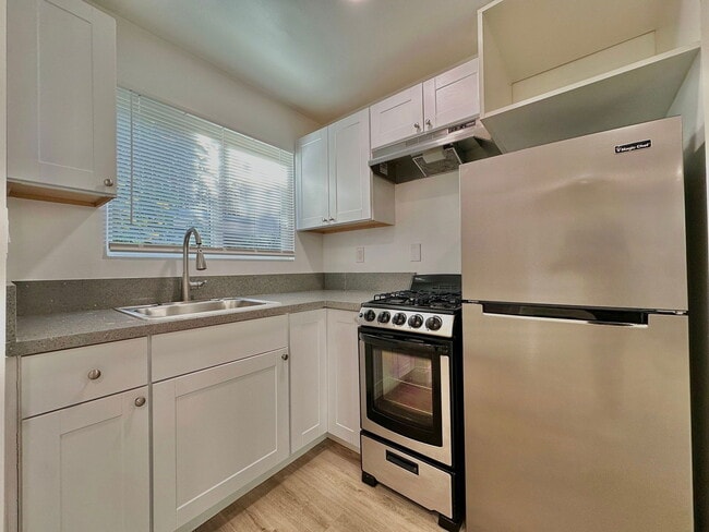 Photo - 932 Maltman Ave Unidad 7