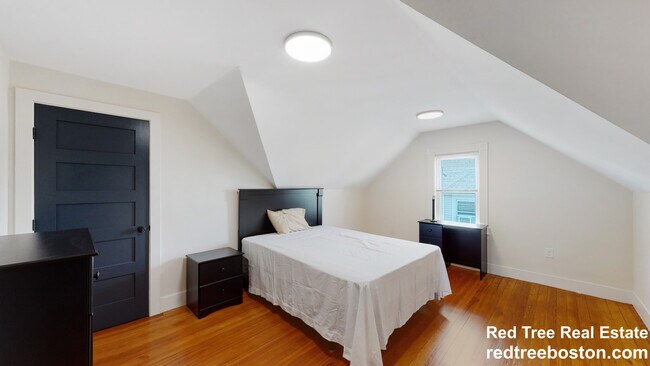 Photo - 5-7 Chester Ave. Unit 2 Unit 2