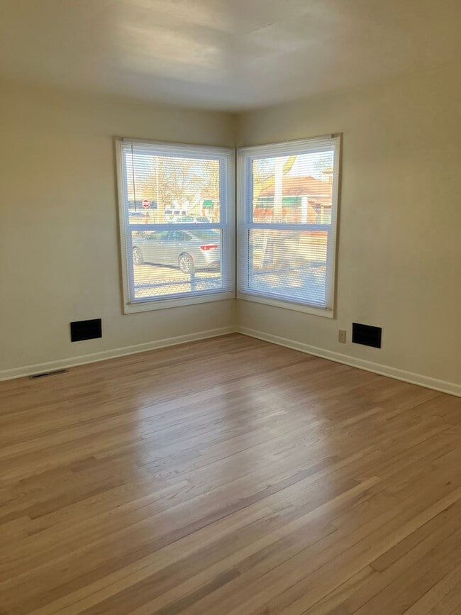 Photo - 3 BEDROOM SINGLE FAMILY HOME