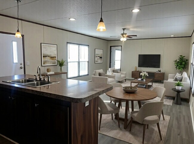 Photo - 709 N Collins Fwy