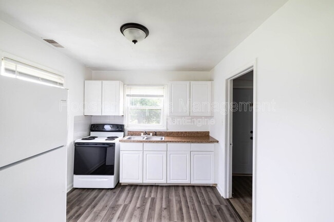Photo - 6119 Nimitz Dr