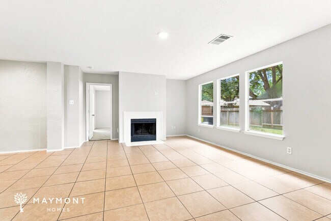3723 Nutwood Ln