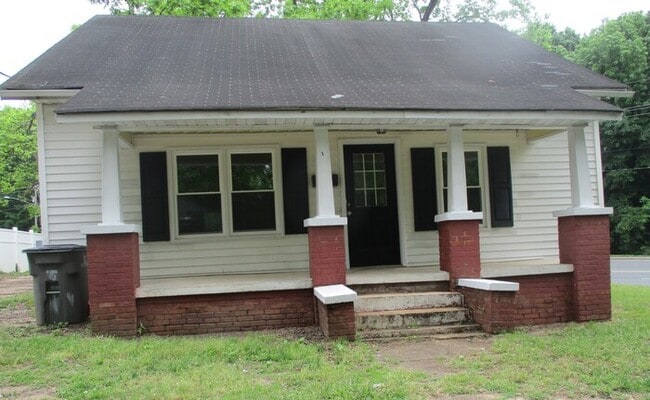 Building Photo - 517 Spring St