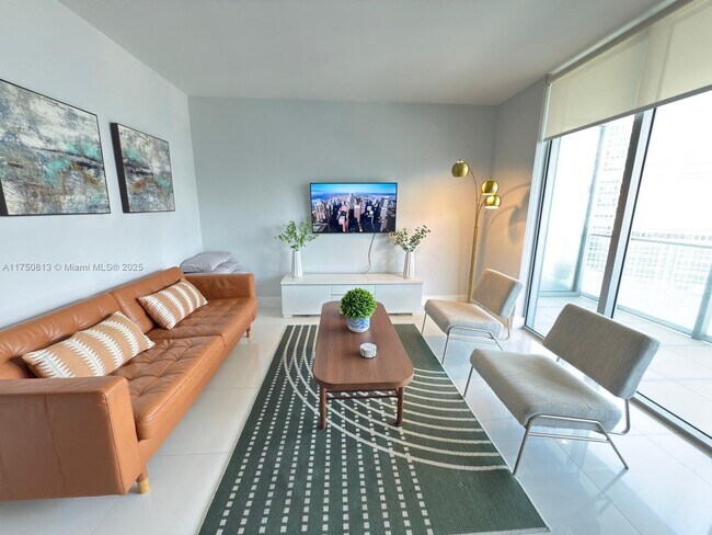 Building Photo - 1300 Brickell Bay Dr Unit 3600 Rental