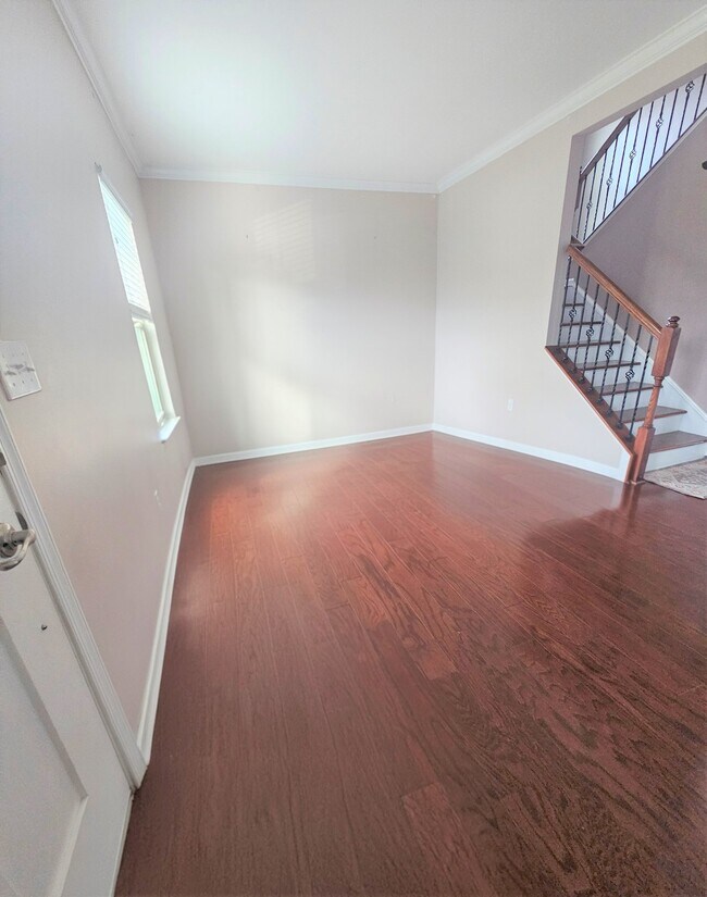 Photo - 1676 Mill Creek Ln SW