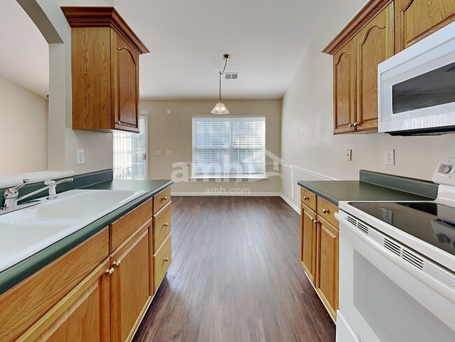 Photo - 3702 Tuxford Ln