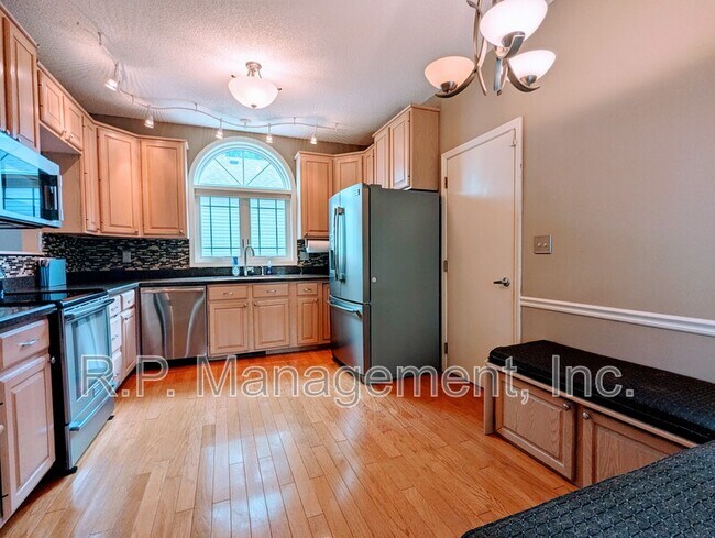 Photo - 7971 Highpointe Ct