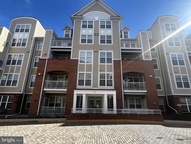 Building Photo - 2701 Bellforest Ct Unit 106