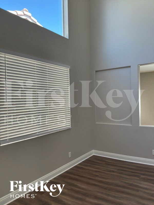 Photo - 971 Whispering Grove Ave