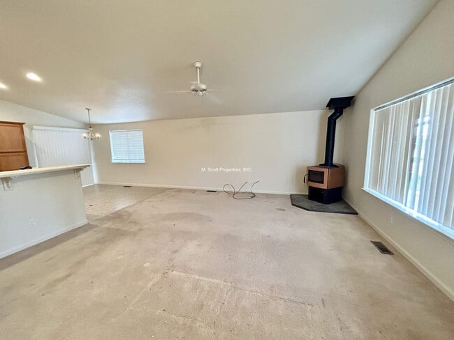 Photo - 23 Conner Way