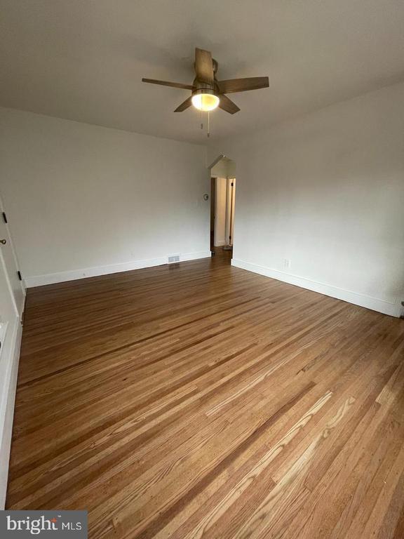 Photo - 105 Breslin Ave