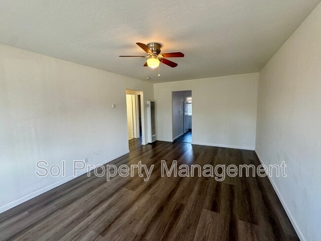 Photo - 1053 W Hamilton Ave