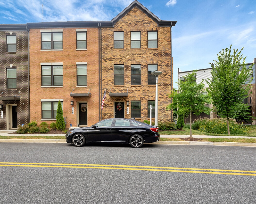 Photo - 4331 La Plata Ave (Baltimore, MD)