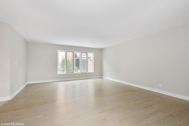 Photo - 475 Laurel Ave