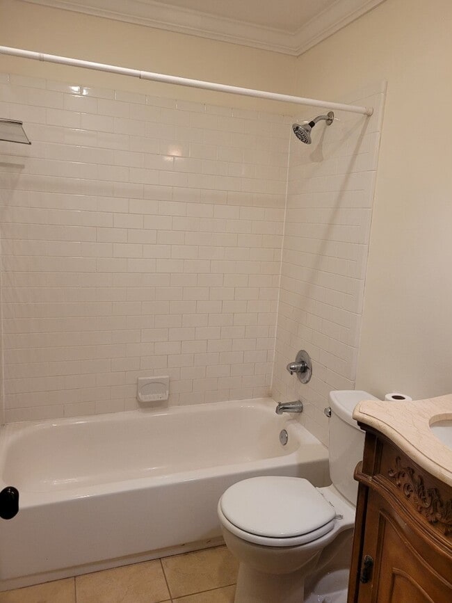 Photo - 3228 Barnhill Dr