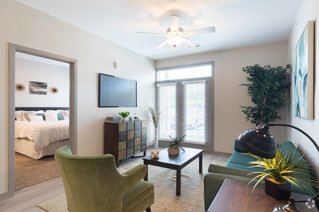 E - 2BR, 2BA - 988SF