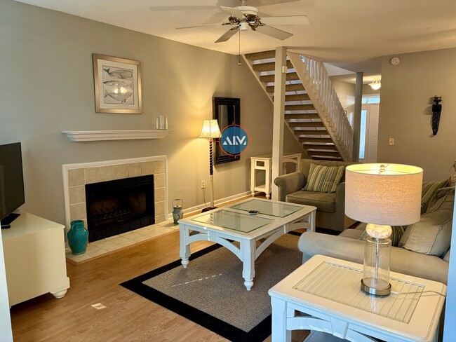 Beautiful Townhouse located in Shipyard Pl... - Beautiful Townhouse located in Shipyard Pl...