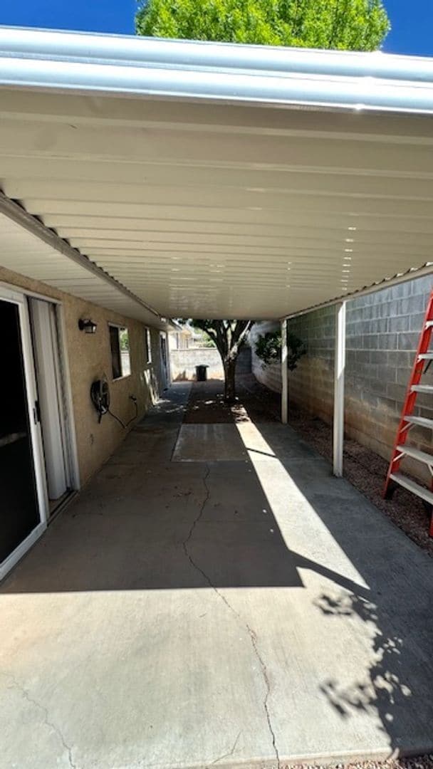 Photo - 3 Bedroom Home With Community Pool - Pet Friendly!