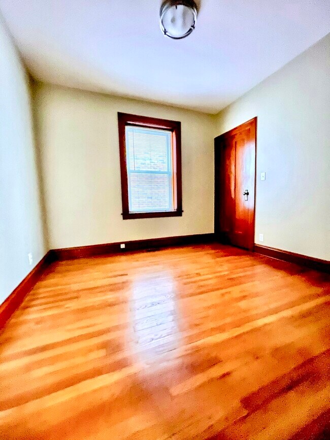 Photo - 3227 N Albany Ave Unit 1