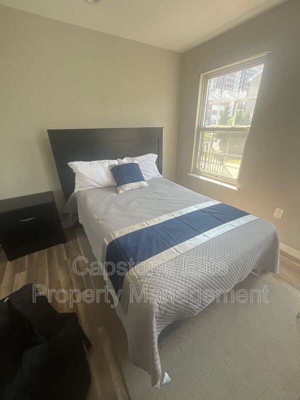 Photo - 216 Matthews Drive