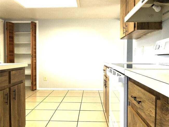 Photo - 603 Alton Rd