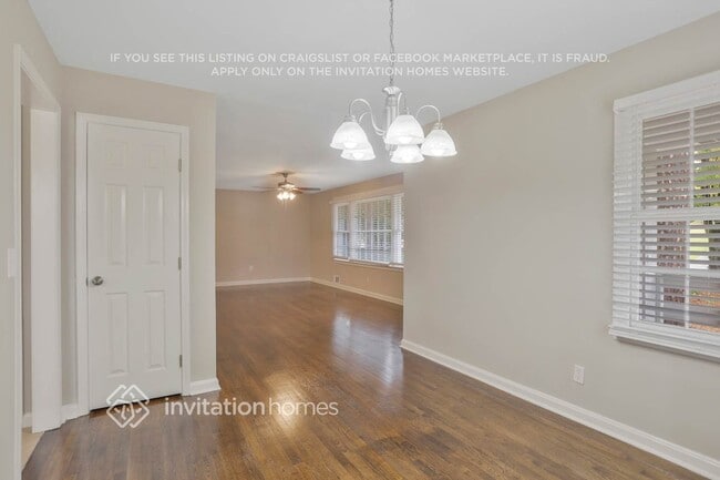 Photo - 705 Pinehill Dr