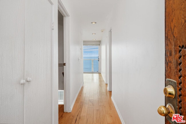 Photo - 11942 Whitewater Ln