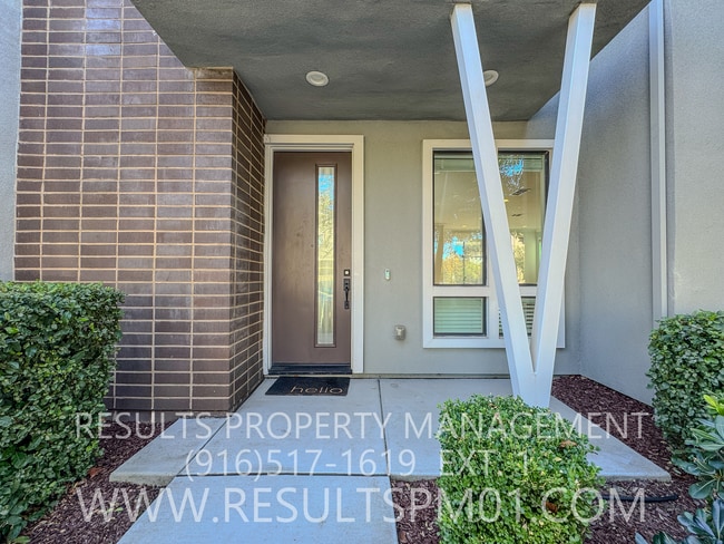 Photo - Beautiful 4 Bedroom Home in McKinley Villa...