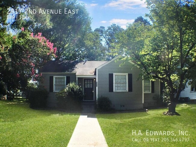 Photo - 2917 2nd E Ave