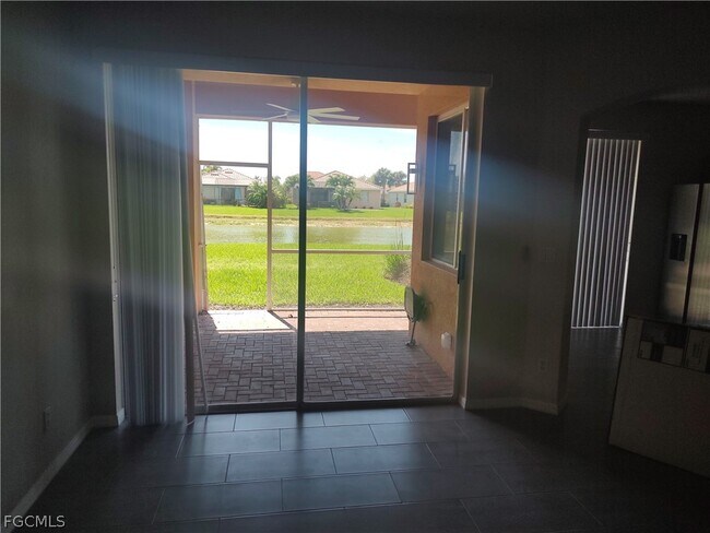 2434 Laurentina Ln