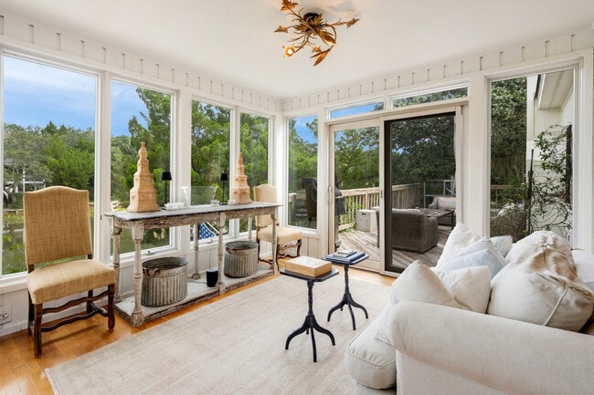 Building Photo - 193 Prospect Point Loop Unit SI ID1312462P