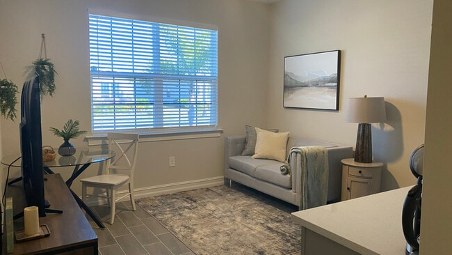 Photo - 16068 Crofton Spgs Wy Unit 2