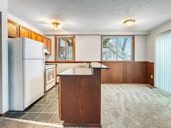 Photo - 4613 Stauffer Ave SE