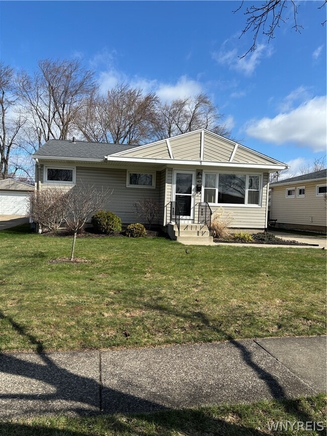 Building Photo - 42 Kerr Ave