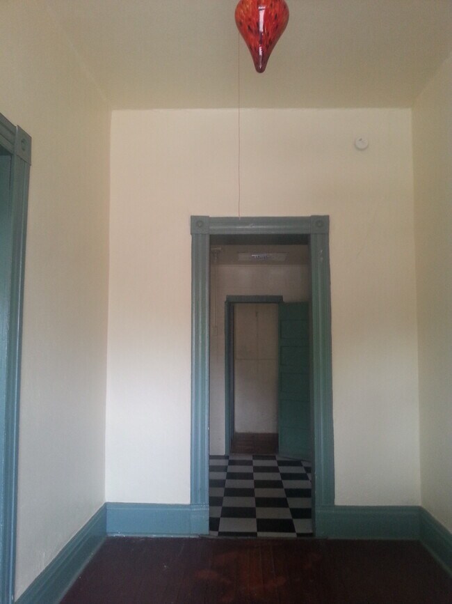 Photo - 235 N 3rd Ave