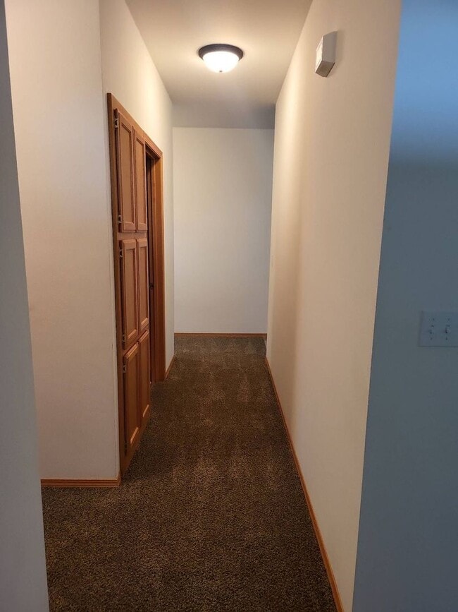 212 E Linden Ave