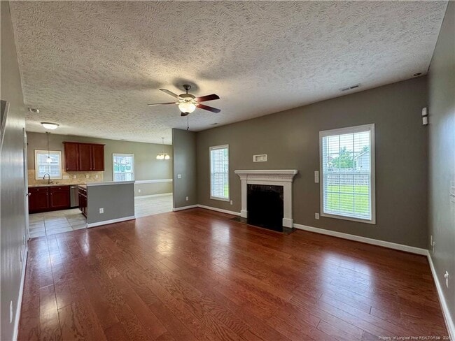 Photo - 250 Bayleaf Dr