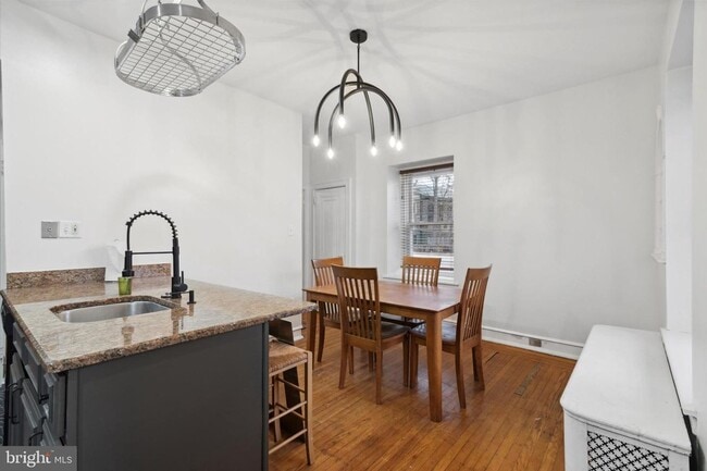 Photo - 5400 Woodcrest Ave Unit Avenue
