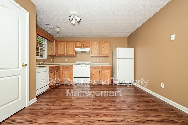 Photo - 2956 Fields Dr