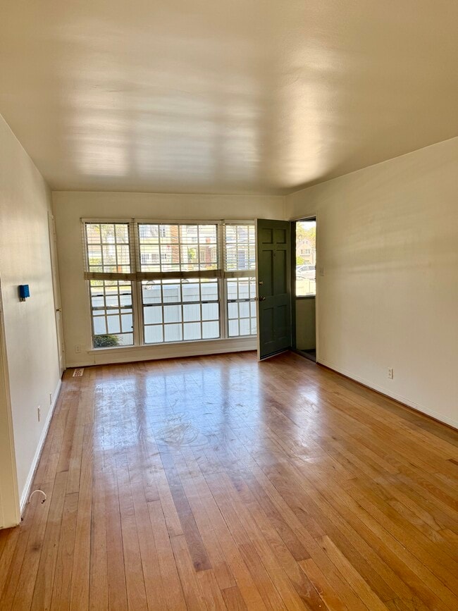 Sala de estar - 414 Grand Blvd Unidad 410