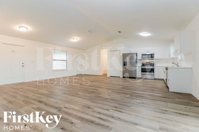 Photo - 3919 2nd St SW