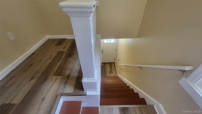 Photo - 19 Hoffman Ave