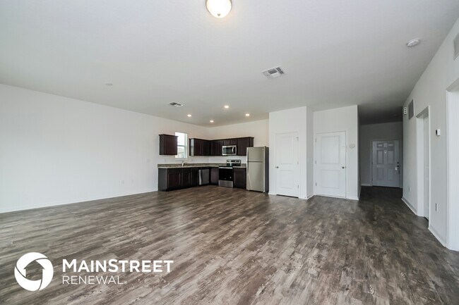 Photo - 143 Hidden Lk Lp