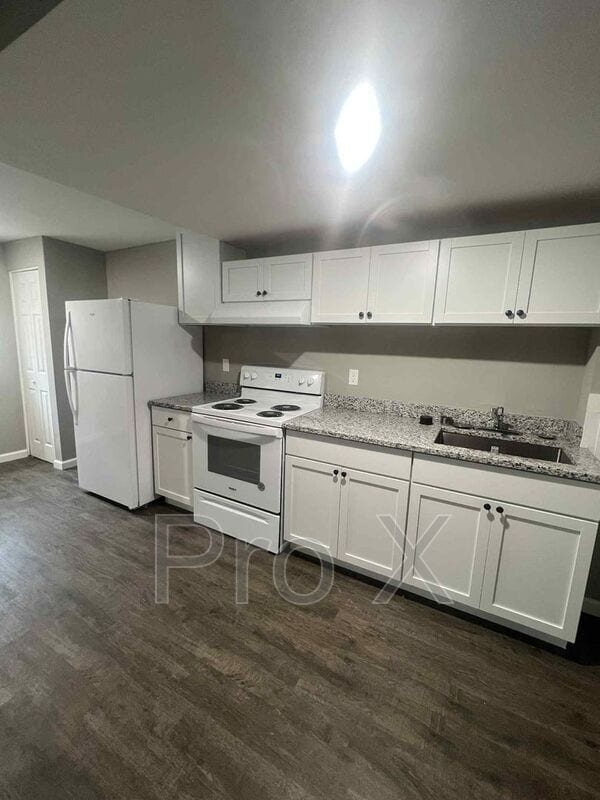 Photo - 610 W 9th St