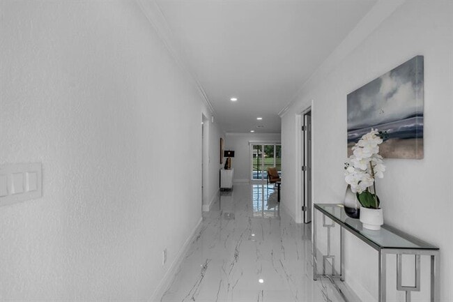 Photo - 1911 NW 107th Dr