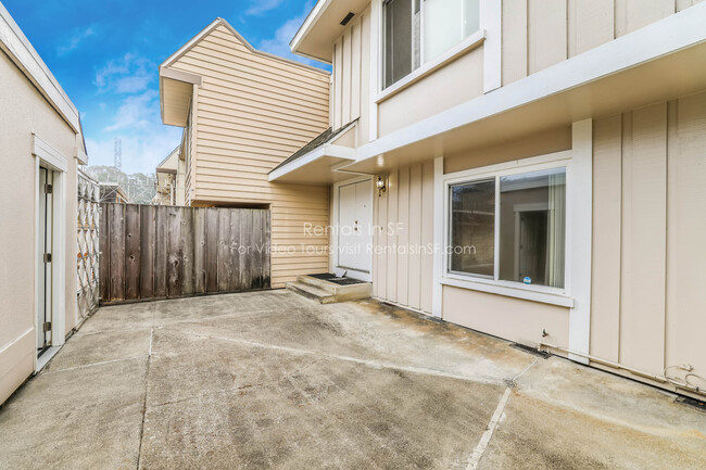 Photo - 2433 Liberty Ct Townhome