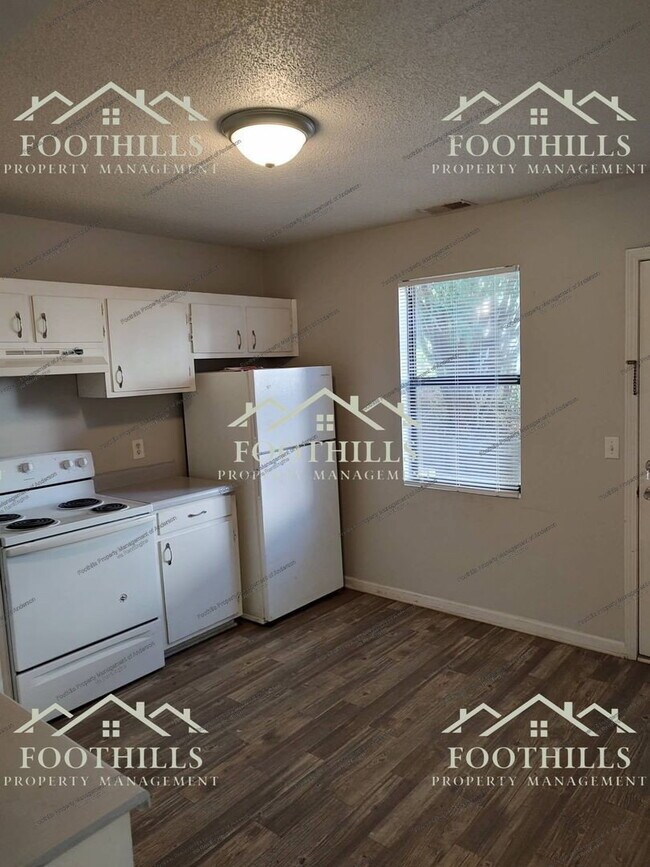 108 Woodland Dr