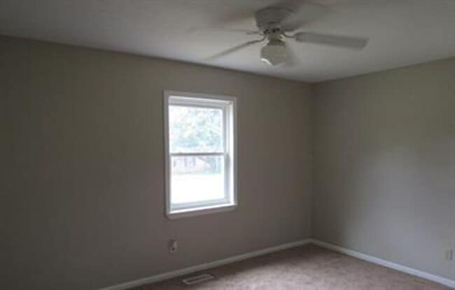 Photo - 114 Antler Dr