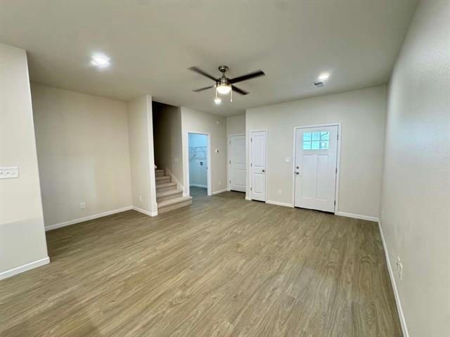 Photo - 419 W Dulin St