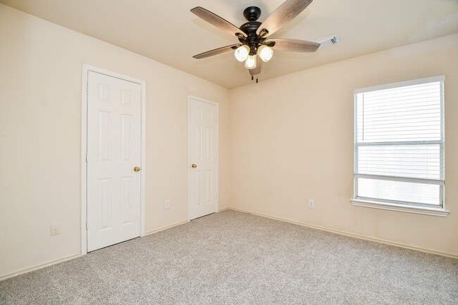 Photo - 6626 Barker Bend Ln